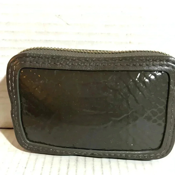 Marc by Marc Jacob’s gray leather wallet - Picture 2 of 4